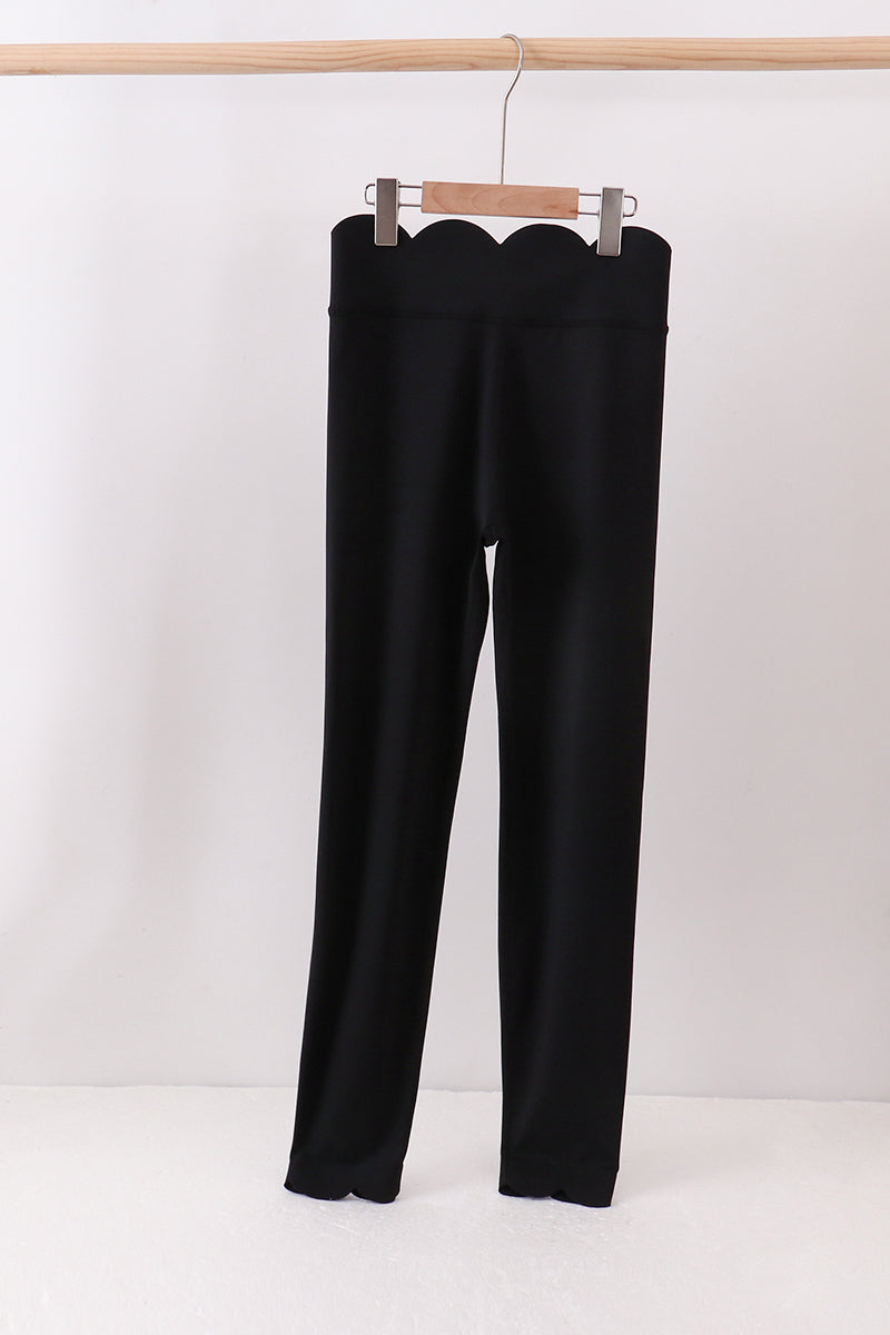 Black Scalloped Yoga Active Leggings